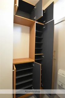 ヴェルドミールA【101号室】の内装