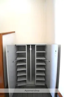 メゾネットコスモⅠ【C号室】の内装