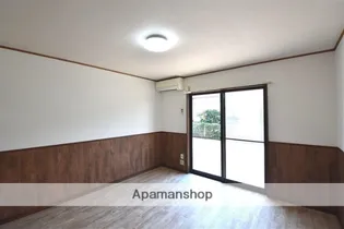 メゾネットコスモⅠ【C号室】の居間