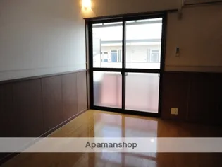 シティーハイツカモミール【A101号室】の居間