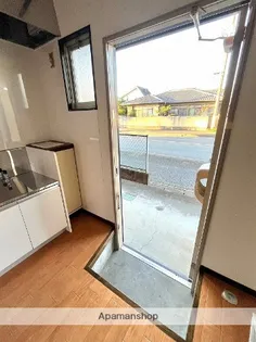 パールハイツ【B103号室】の玄関