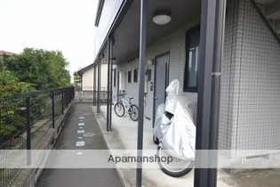 ブルーバード【1階】の外観