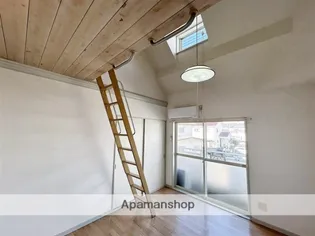 ルミエール【2階】の居間