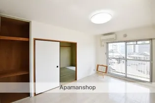 ライジングサン【4階】の内装