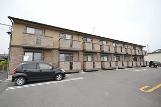 グランモンターニュ【2階】の外観