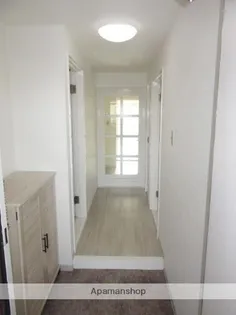 パールマンション八千代館【2階】の玄関