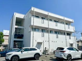 PLUS1【3階】の外観