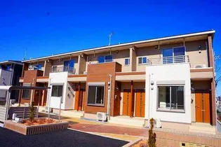 シュティル シエーネ A【1階】の外観