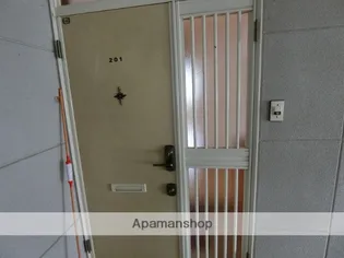 アートハイツ【201号室】の内装