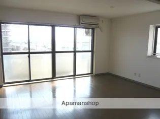 オーチャードヴィレッヂ【4階】の居間