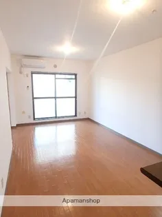 エルベマノワール【2階】の内装