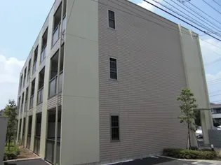 アンプルール フェールクレアシオ【3階】の外観