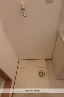 キューブコンポ【2階】の内装