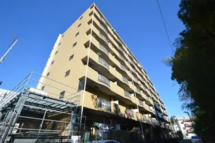 緑の森ハウス【5階】の外観