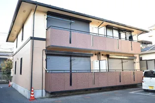 ヴァレンサ氷川 AB【1階】の外観