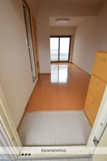 新都心OSマンション【305号室】の玄関