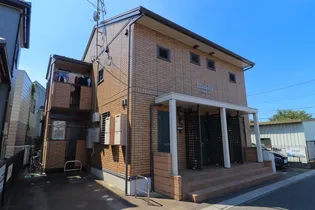 イスタナ リアの画像