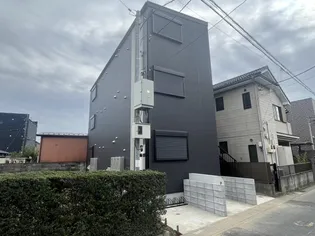 クレストコート春日部【1階】の外観