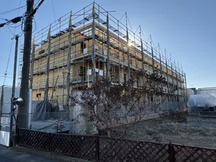 クルタ ラプシ【1階】の外観