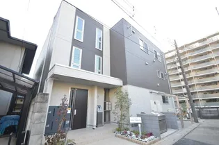 アヴァンセ新都心【3階】の外観
