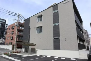 ローリエコートの画像