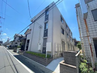 ホワイトヴィラ【3階】の外観