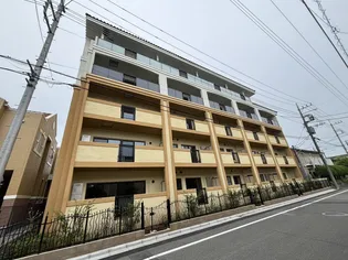 LE FLEUR OMIYA【1階】の外観