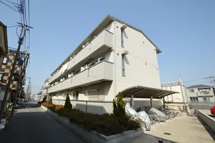 パストラル【3階】の外観
