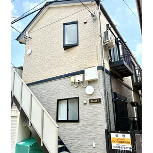 クレスト1【201号室号室】の外観