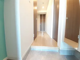 カンパニュール【1階】の玄関