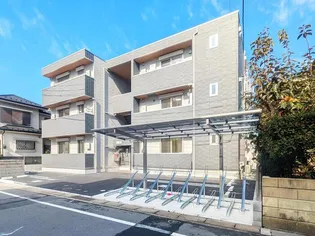 エンテスカリオン【1階】の外観