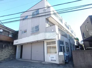 ヴィラ松本【2階】の外観