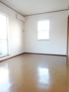 カーサ クーナ【1階】の居間