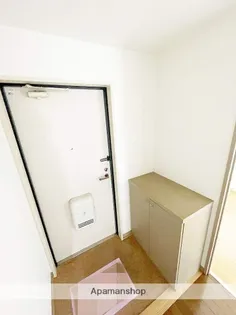 オーチャードヴィレッヂ【5階】の玄関