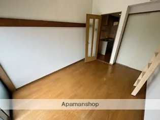 コスモシティ中浦和【202号室】の居間