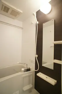 リブリ AMENITY 元町【2階】の風呂