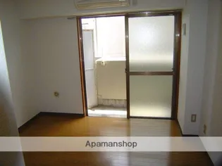 Uハイツ【301号室】の居間