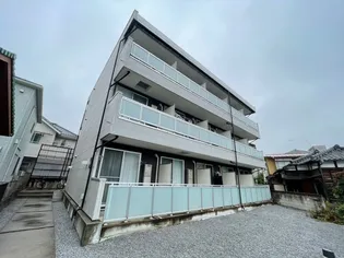 リブリ・アデーレ【1階】の外観