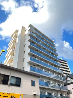 アクシーズタワー新都心【9階】の外観