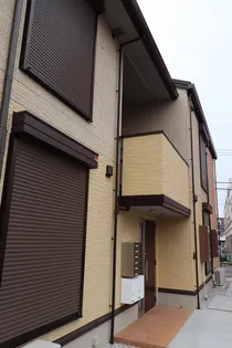 アブリール【1階】の外観