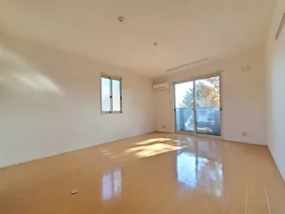 メゾンドエスポワール【2階】の居間