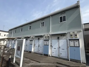 レオパレスグリーンハイツ3号館【1階】の外観