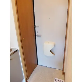 アンプルール ブワ 指扇Ⅱ【2階】の玄関