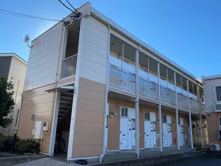 レオパレススリムガーデン【1階】の外観