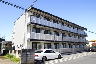 レオパレスエリュシオン【3階】の外観