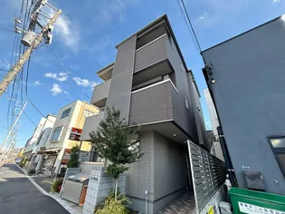 ラパトリ【3階】の外観