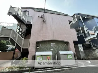 フレンズピュア新宿【1階】の外観