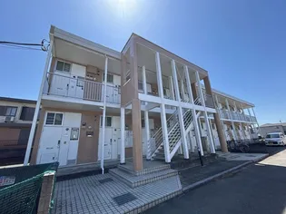 レオパレスアルシオネ飛路【1階】の外観