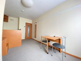 レオパレスサンライズ【2階】の居間