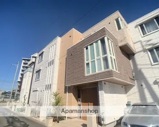 エレノアの画像